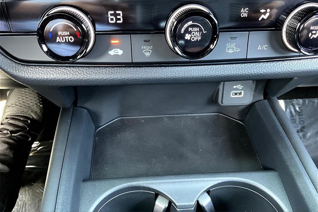 used 2025 Honda HR-V car, priced at $28,999