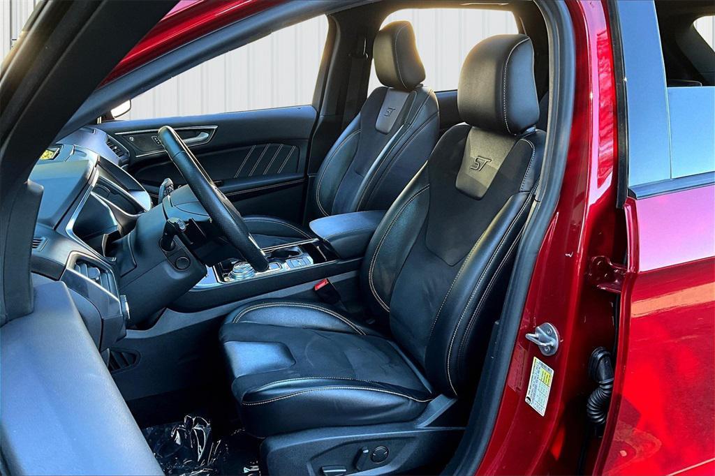 used 2020 Ford Edge car, priced at $25,288