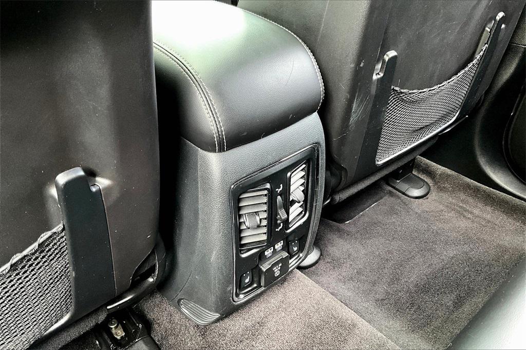 used 2016 Jeep Grand Cherokee car, priced at $15,488