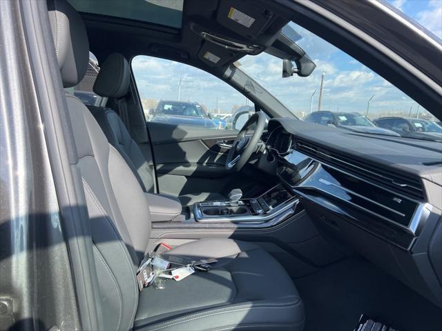 new 2025 Audi Q7 car, priced at $77,750