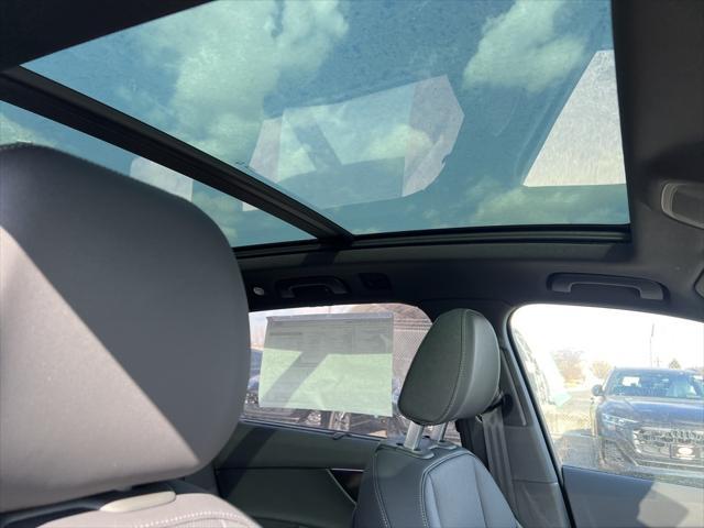new 2025 Audi Q7 car, priced at $77,750