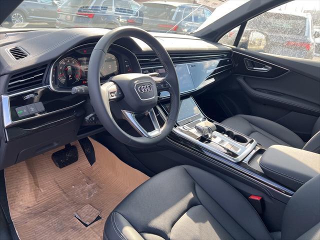 new 2025 Audi Q7 car, priced at $77,750