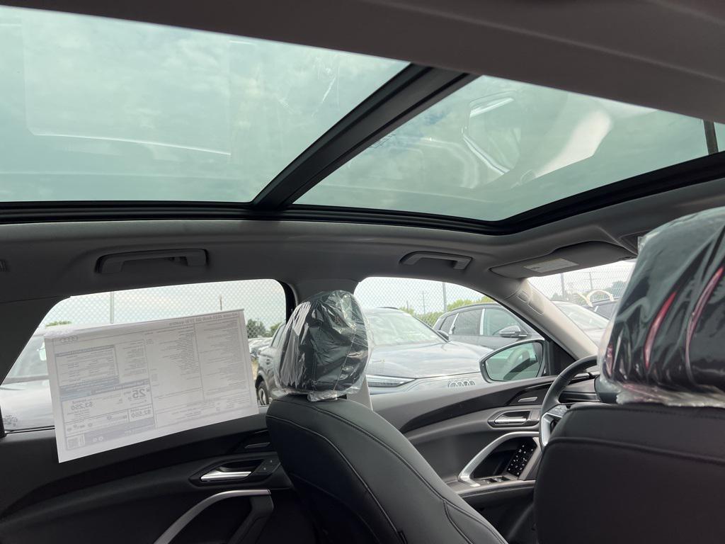 new 2025 Audi Q5 car, priced at $60,480