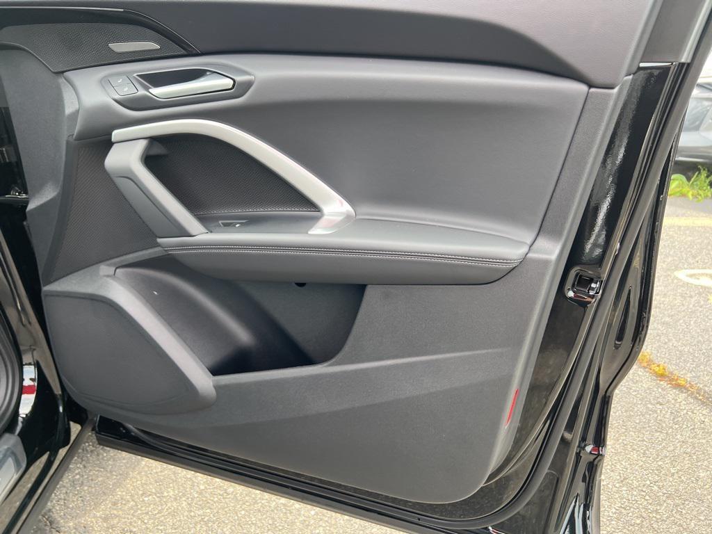 new 2025 Audi Q5 car, priced at $60,480