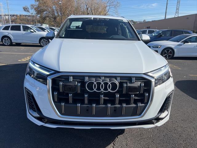 new 2025 Audi Q7 car, priced at $75,800