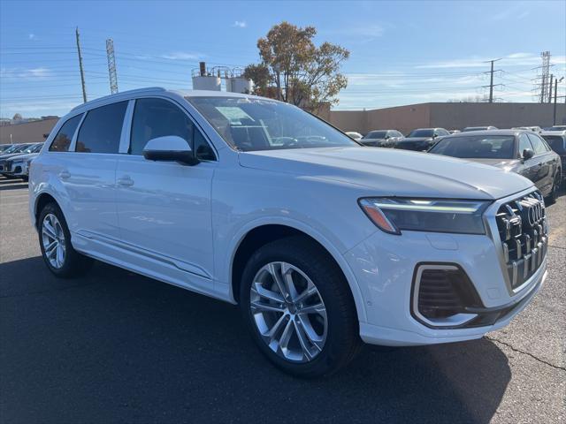 new 2025 Audi Q7 car, priced at $75,800