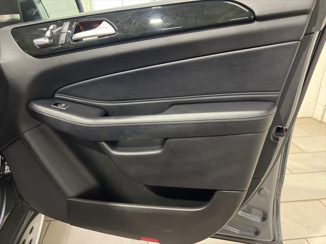 used 2019 Mercedes-Benz GLE 400 car, priced at $25,688