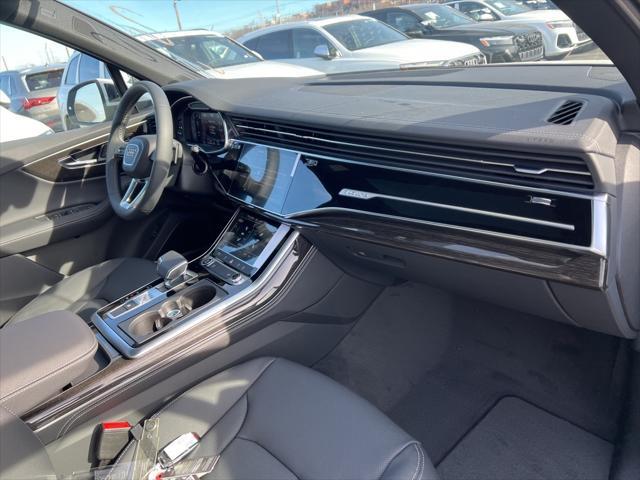 new 2025 Audi Q7 car, priced at $77,880