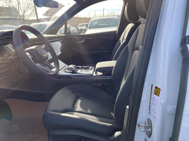 new 2025 Audi Q7 car, priced at $77,880