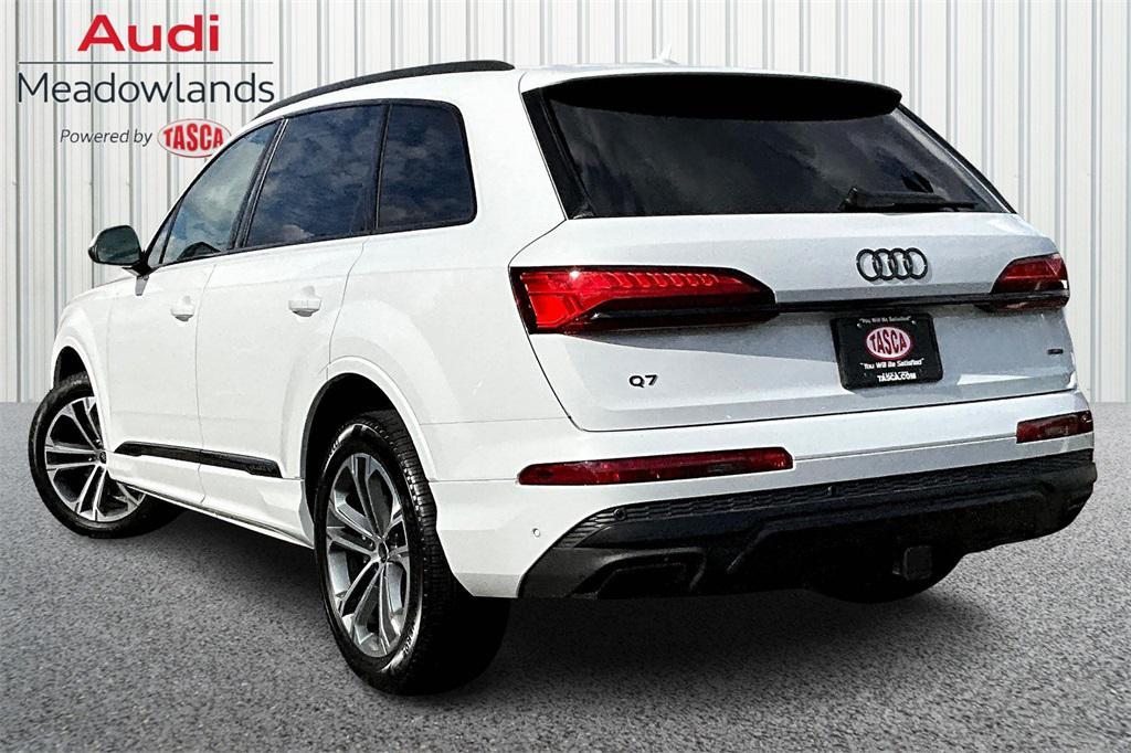 new 2026 Audi Q7 car, priced at $68,445