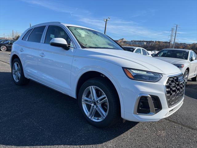 new 2025 Audi Q5 car, priced at $62,205