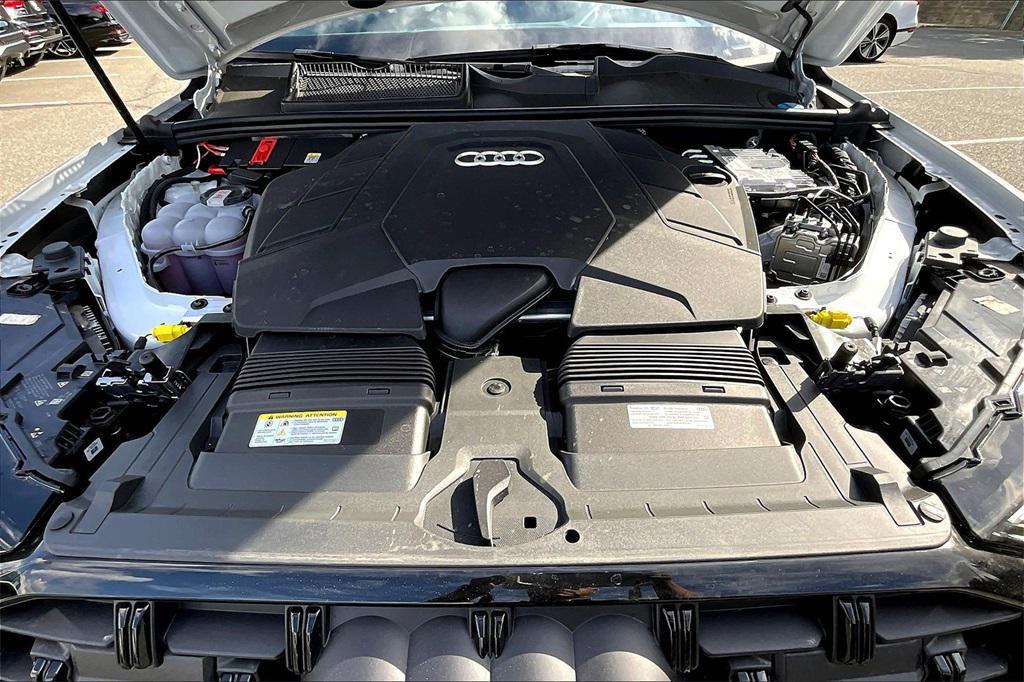 new 2025 Audi Q7 car, priced at $83,880