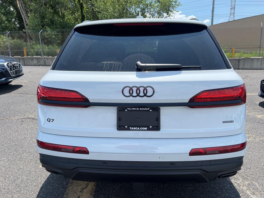 new 2025 Audi Q7 car, priced at $83,880