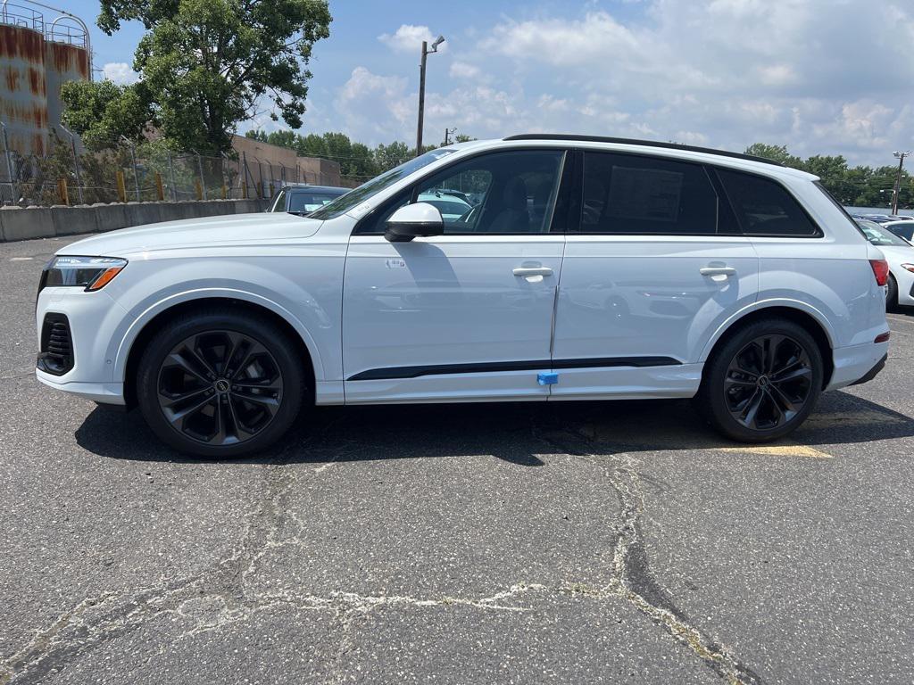 new 2025 Audi Q7 car, priced at $83,880