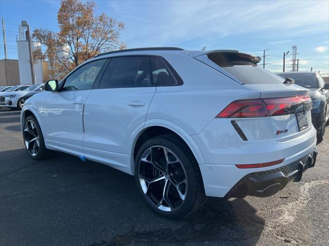 new 2025 Audi RS Q8 car, priced at $154,940