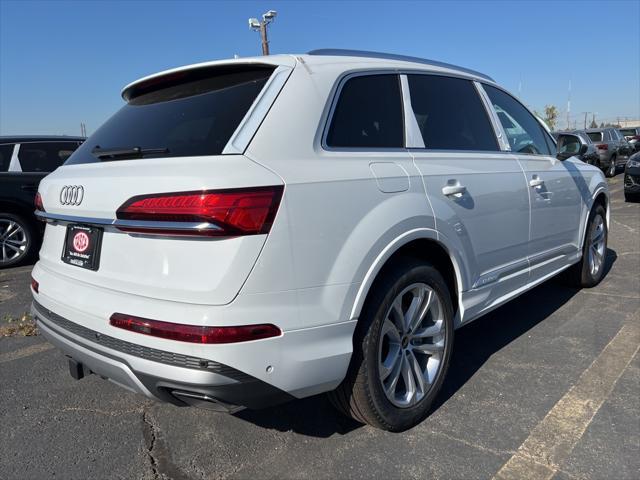 new 2025 Audi Q7 car, priced at $71,930