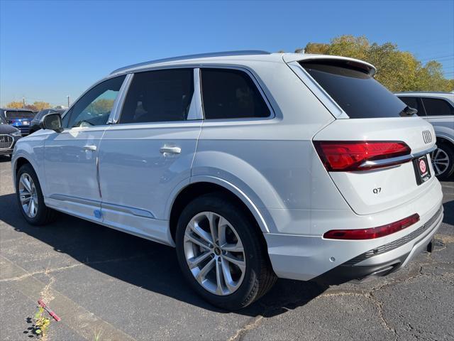 new 2025 Audi Q7 car, priced at $71,930