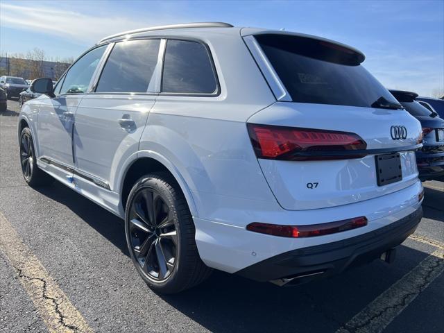 new 2025 Audi Q7 car, priced at $75,805