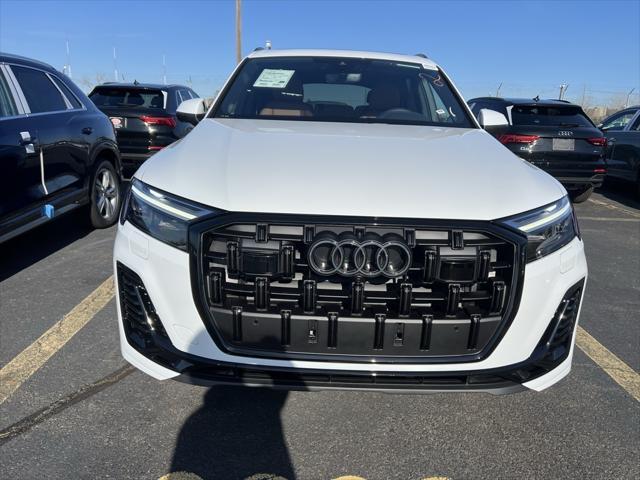 new 2025 Audi Q7 car, priced at $75,805