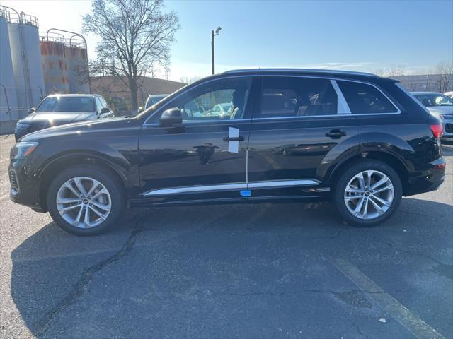 new 2025 Audi Q7 car, priced at $75,800