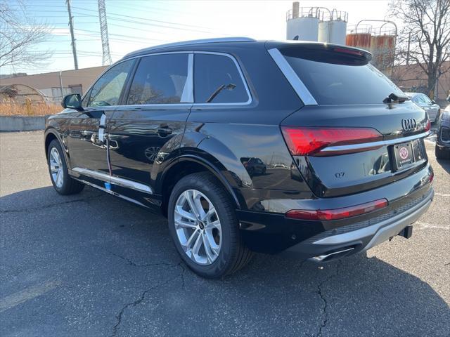 new 2025 Audi Q7 car, priced at $75,800