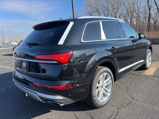 new 2025 Audi Q7 car, priced at $75,800