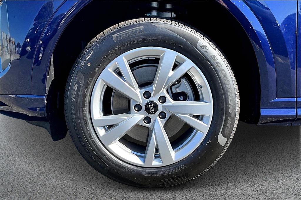 new 2025 Audi Q5 car, priced at $57,105