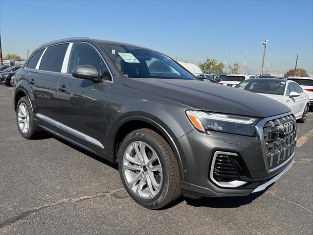 new 2025 Audi Q7 car, priced at $75,930