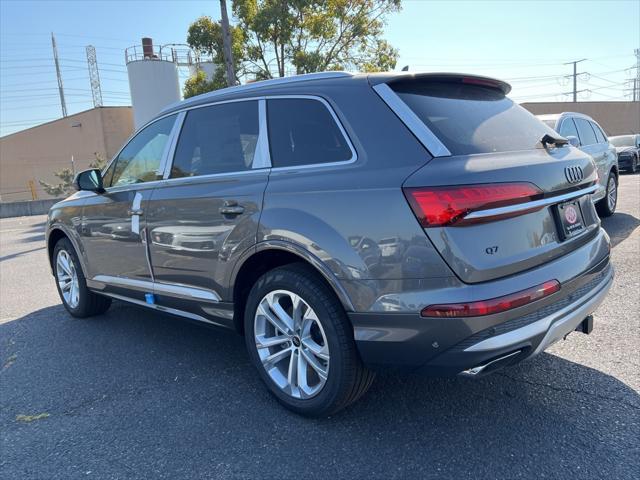 new 2025 Audi Q7 car, priced at $75,930