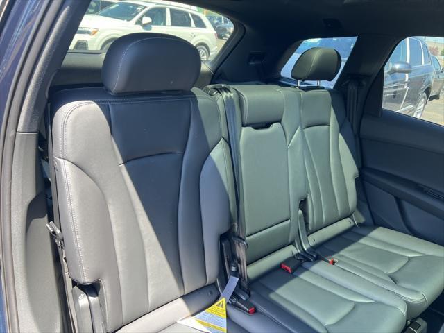 new 2025 Audi Q7 car, priced at $65,730