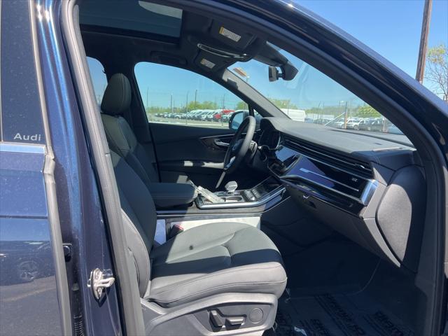 new 2025 Audi Q7 car, priced at $65,730