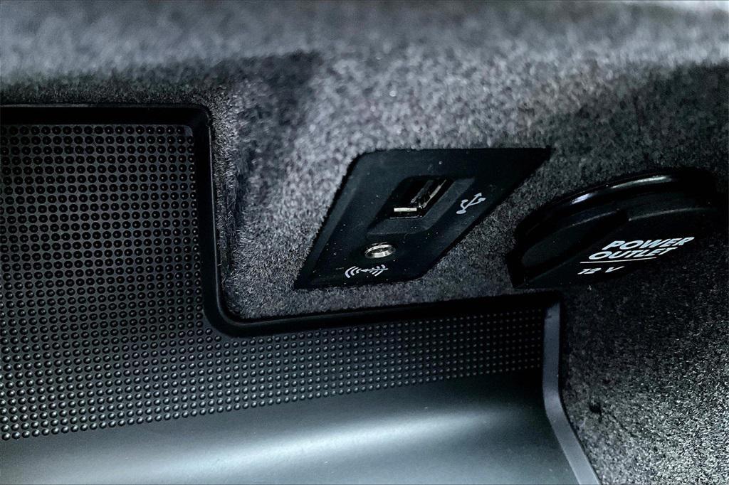 used 2018 Porsche Cayenne car, priced at $26,688