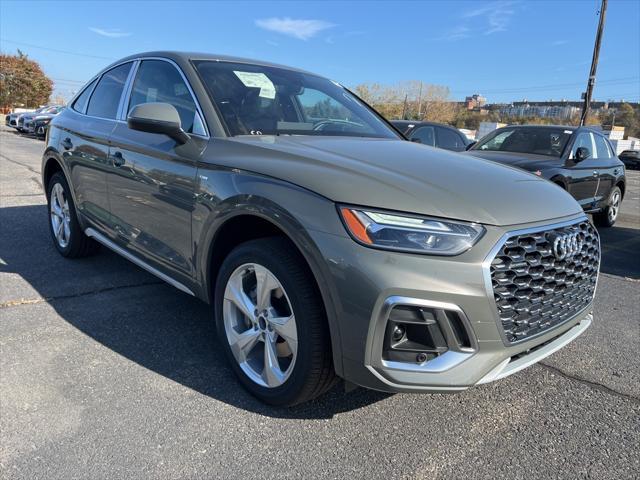 new 2025 Audi Q5 car, priced at $59,625