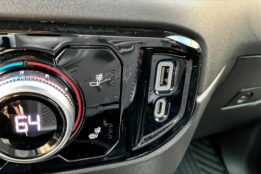 used 2023 GMC Sierra 1500 car, priced at $45,939