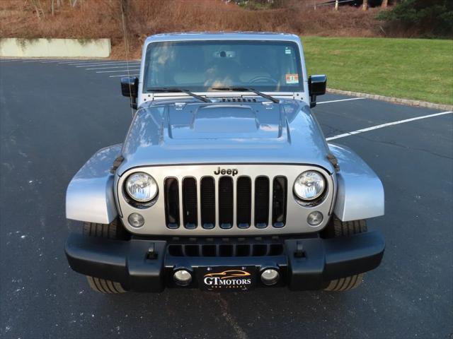 used 2015 Jeep Wrangler Unlimited car, priced at $17,595