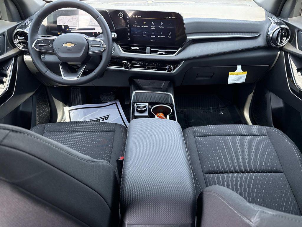 new 2026 Chevrolet Equinox car, priced at $30,820