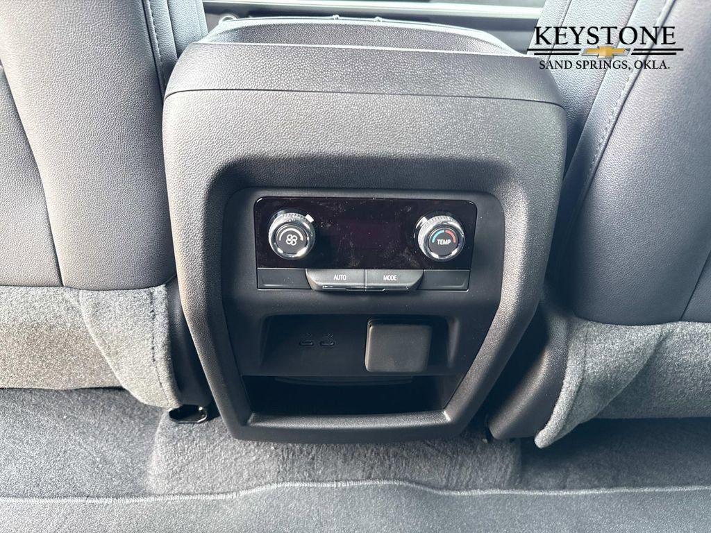 new 2026 Chevrolet Traverse car, priced at $44,710