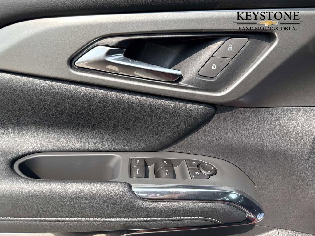 new 2026 Chevrolet Traverse car, priced at $44,710