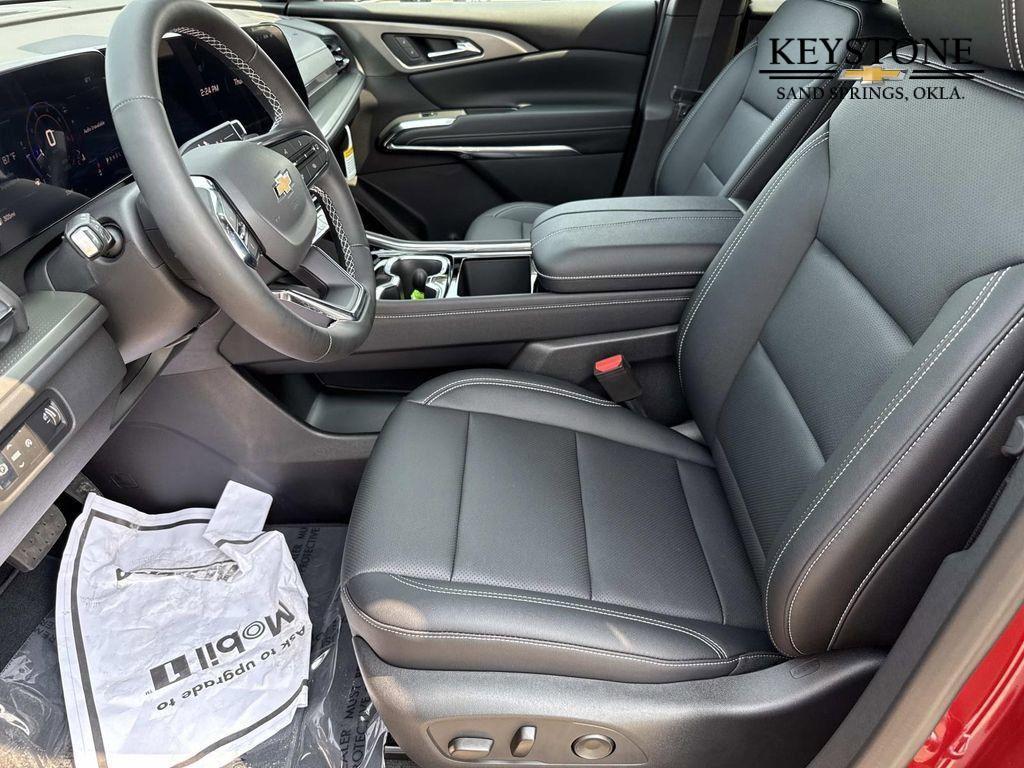 new 2026 Chevrolet Traverse car, priced at $44,710