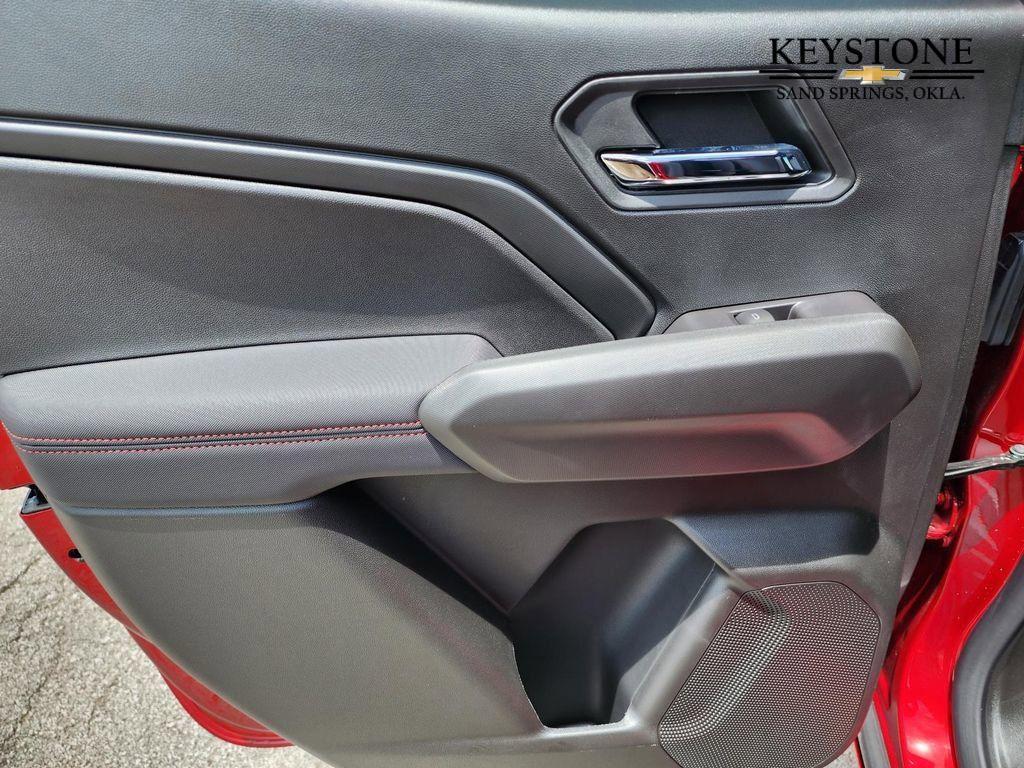 new 2025 Chevrolet Colorado car, priced at $42,980