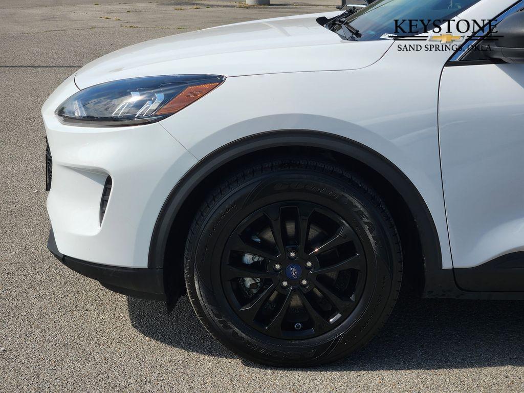 used 2022 Ford Escape car, priced at $21,250