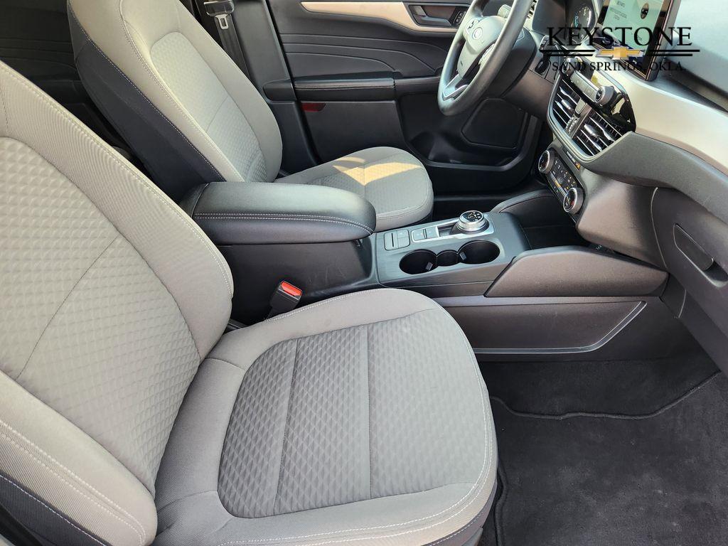 used 2022 Ford Escape car, priced at $21,250