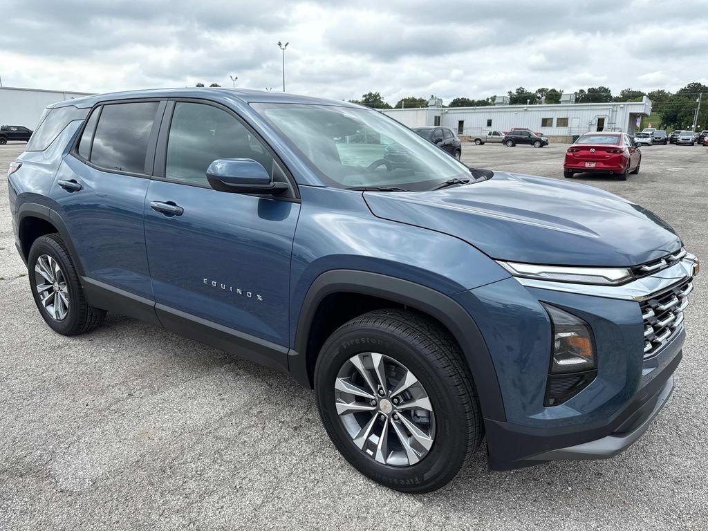 new 2026 Chevrolet Equinox car, priced at $29,495