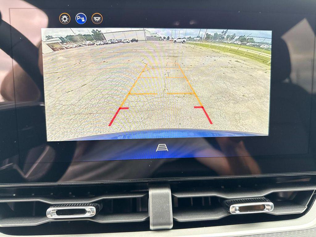 new 2026 Chevrolet Equinox car, priced at $29,495