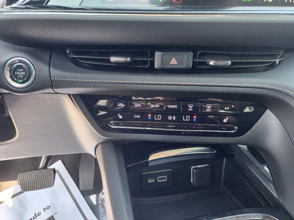 used 2023 Buick Envision car, priced at $24,450