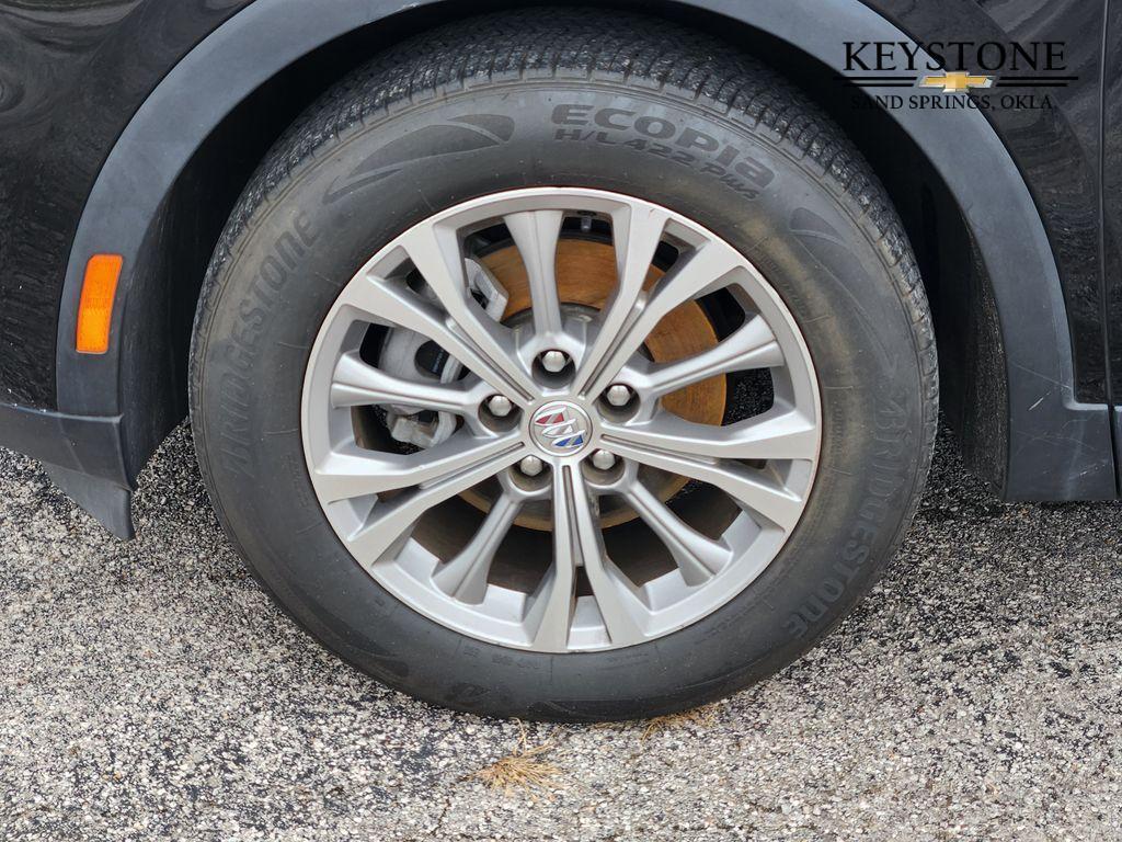 used 2023 Buick Envision car, priced at $23,000