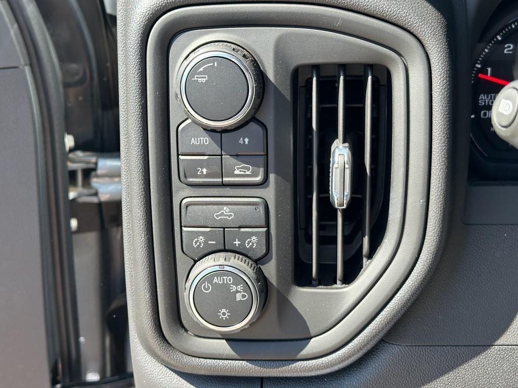 new 2025 Chevrolet Silverado 1500 car, priced at $48,980