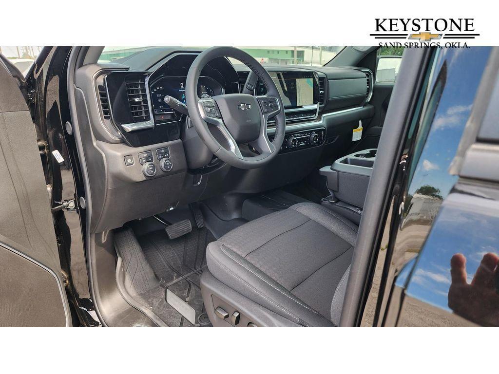 new 2025 Chevrolet Silverado 1500 car, priced at $56,820
