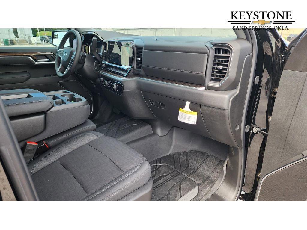 new 2025 Chevrolet Silverado 1500 car, priced at $56,820