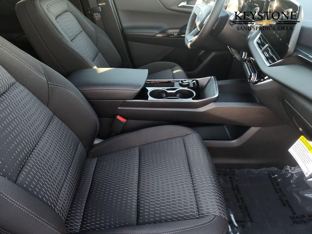 new 2026 Chevrolet Equinox car, priced at $32,485